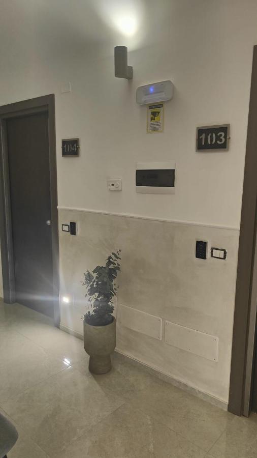 Novara Exteriör bild