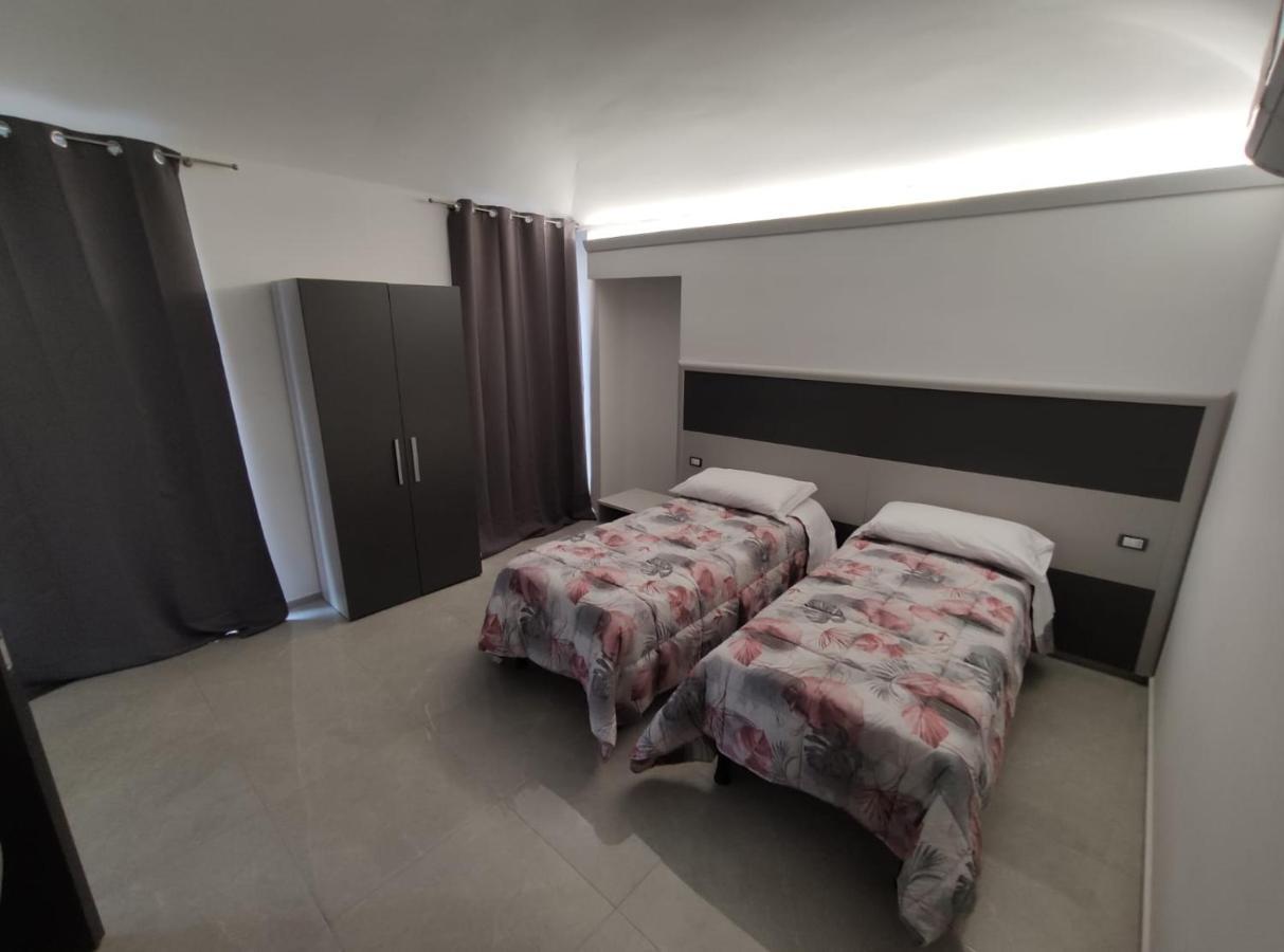 Novara Exteriör bild